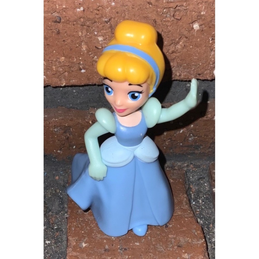 McDonald Disney Princess Cinderella Figurine Blue Ballgown Waving Pose Toy 3.5"